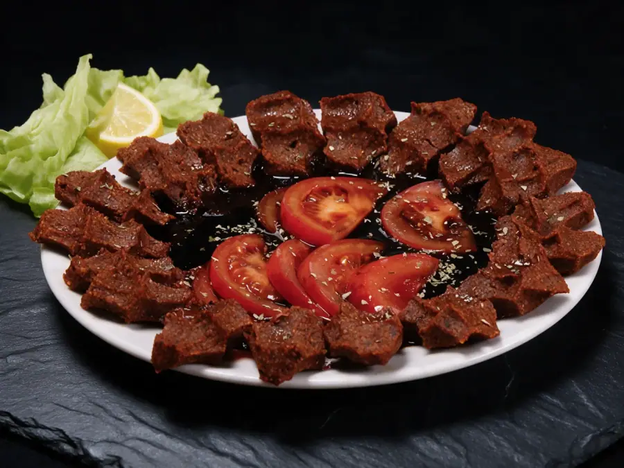 ÇİĞ KÖFTE